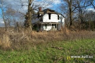 West side of Julius and America Kull's home taken from pasture adjacent to Wall-Triana Highway.