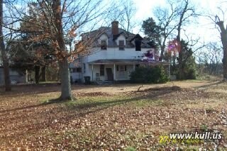 Front side of home of Julius and America Kull.