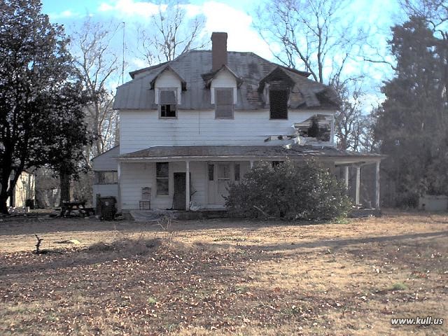 Front (north side) of home of Julius and America Kull.