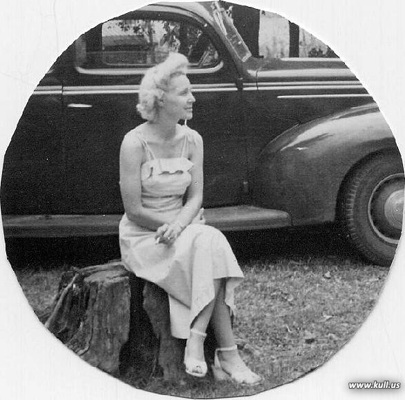 Hortense "Kitty" (Kull) Locker