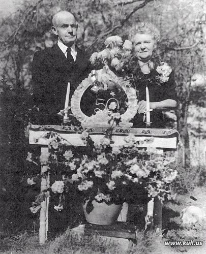 Julius and America Kull